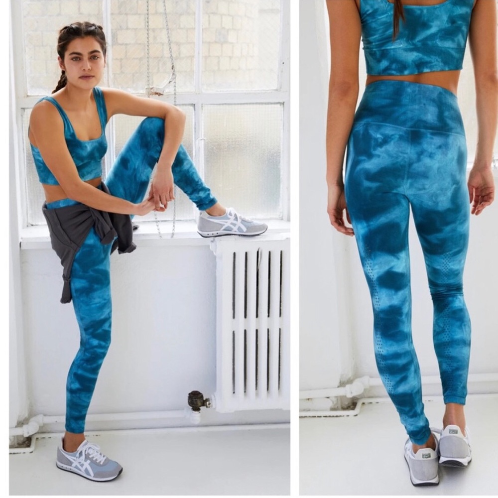 Free People, M/L, Good Karma, High Rise Leggings, Tie Dye Blue, NWT